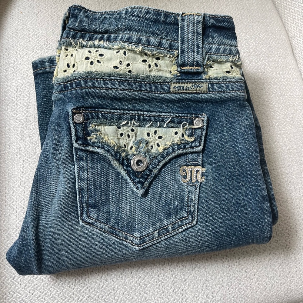 Miss Me Jeans, size 27 & great condition!